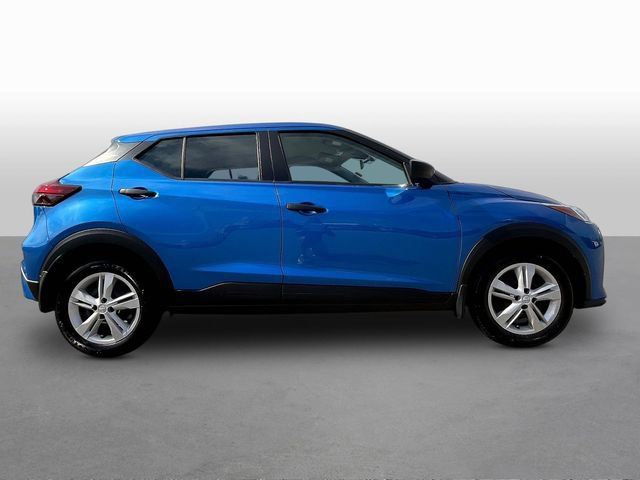 Certified 2025 Nissan Kicks Play S FWD image 8