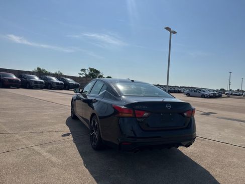Certified 2024 Nissan Altima 2.5 SR FWD image 17