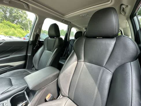 Used 2022 Subaru Forester Limited w/ Popular Package #2 AWD/4WD image 17