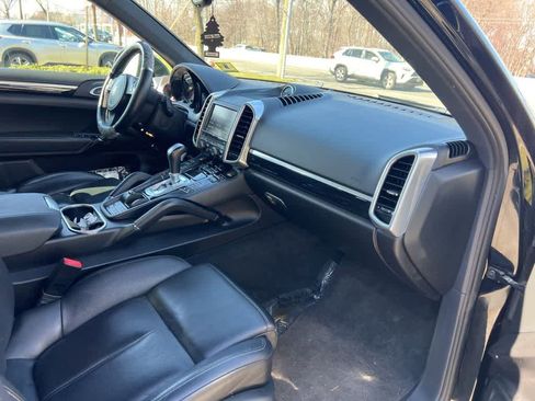 Used 2012 Porsche Cayenne S image 20