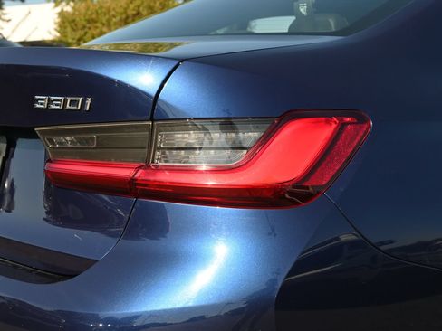 Used 2020 BMW 330i xDrive Sedan AWD/4WD image 21