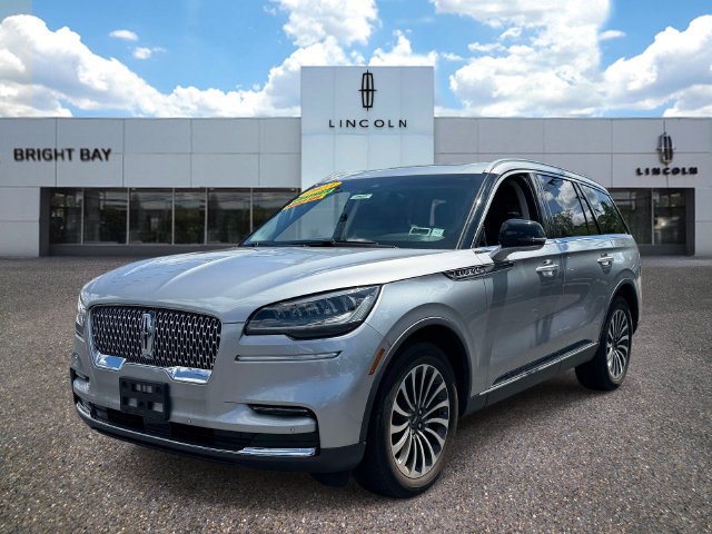 Certified 2023 Lincoln Aviator AWD w/ Premium Package image 2