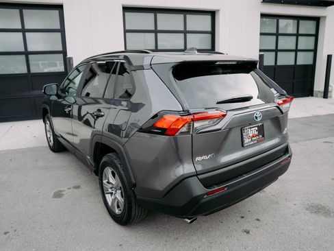 Used 2024 Toyota RAV4 XLE image 7