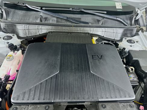 Used 2024 Hyundai Kona SEL FWD image 32