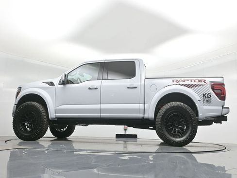 Used 2025 Ford F150 Raptor AWD/4WD image 56