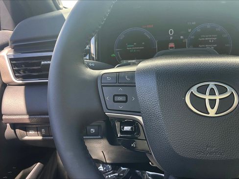 Used 2026 Toyota Camry XSE w/ Premium Plus Package image 23