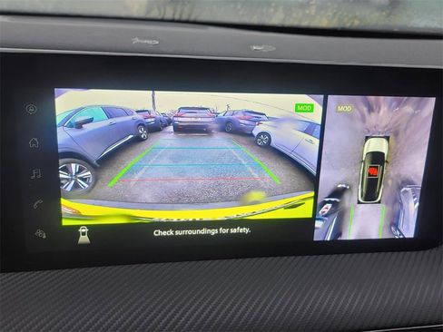 Certified 2025 Nissan Kicks SR image 32