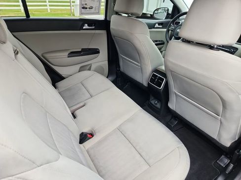 Used 2022 Kia Sportage LX image 26