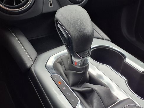 Used 2025 Chevrolet Blazer LT image 12