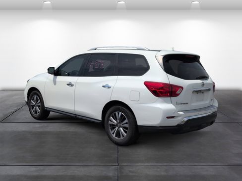 Used 2019 Nissan Pathfinder SV FWD image 3