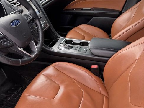 Used 2020 Ford Fusion Titanium image 10