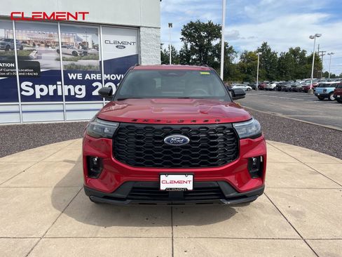 New 2025 Ford Explorer ST-Line image 2