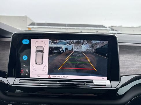 New 2026 Volkswagen Atlas SEL image 22