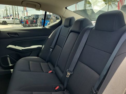 Used 2023 Nissan Altima 2.5 S FWD image 10