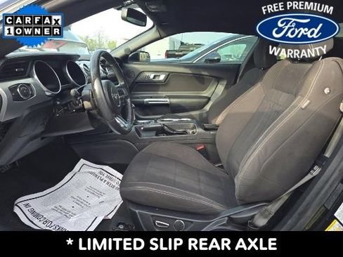 Used 2018 Ford Mustang GT w/ GT Performance Package RWD image 9