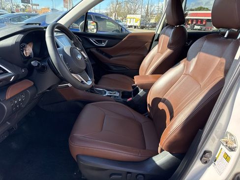 Used 2020 Subaru Forester Touring image 9
