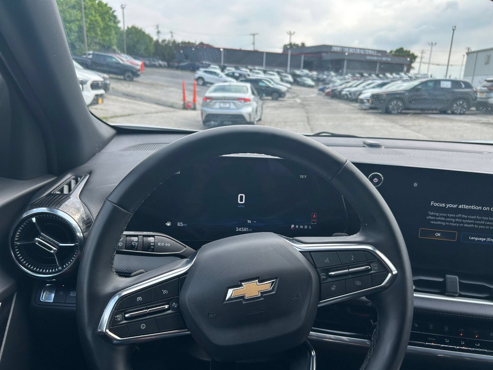 Used 2025 Chevrolet Equinox LT FWD image 28