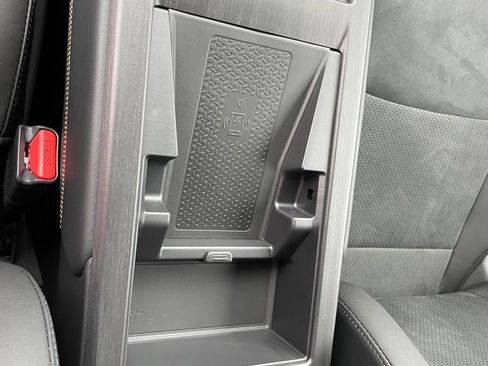 Certified 2025 Nissan Ariya AWD image 39