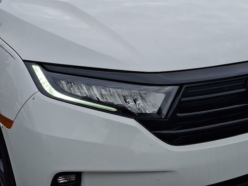 Used 2024 Honda Odyssey Sport image 9