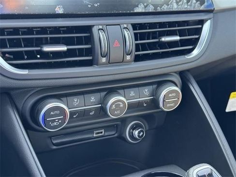 New 2025 Alfa Romeo Giulia image 15