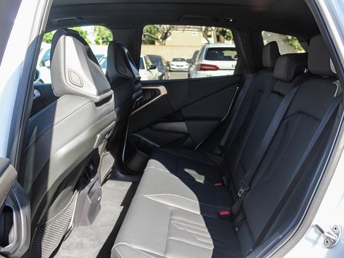 Used 2025 BMW X3 xDrive30i w/ Premium Package image 18