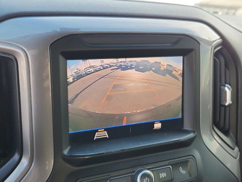 Used 2020 Chevrolet Silverado 1500 Custom w/ Custom Value Package image 13