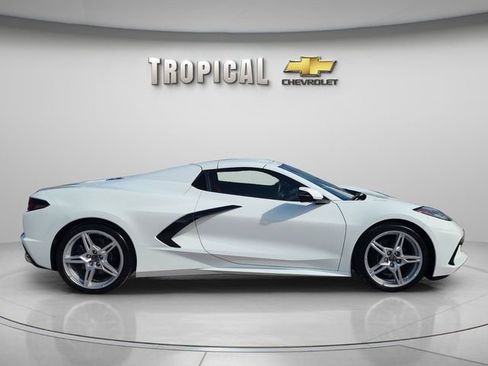 Used 2025 Chevrolet Corvette Stingray Convertible w/ 1LT RWD image 6