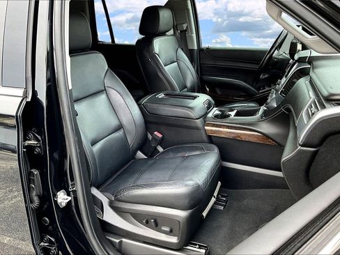 Used 2019 Chevrolet Tahoe LT AWD/4WD image 32