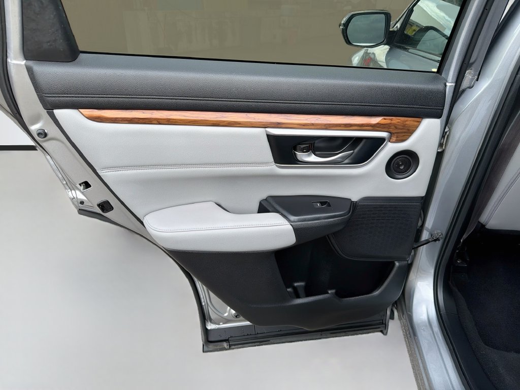 Used 2021 Honda CR-V Touring image 26