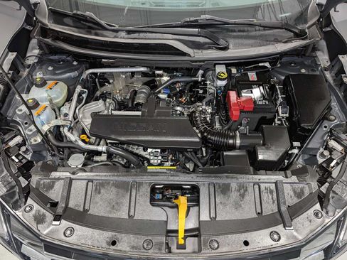 Used 2024 Nissan Rogue S AWD/4WD image 14