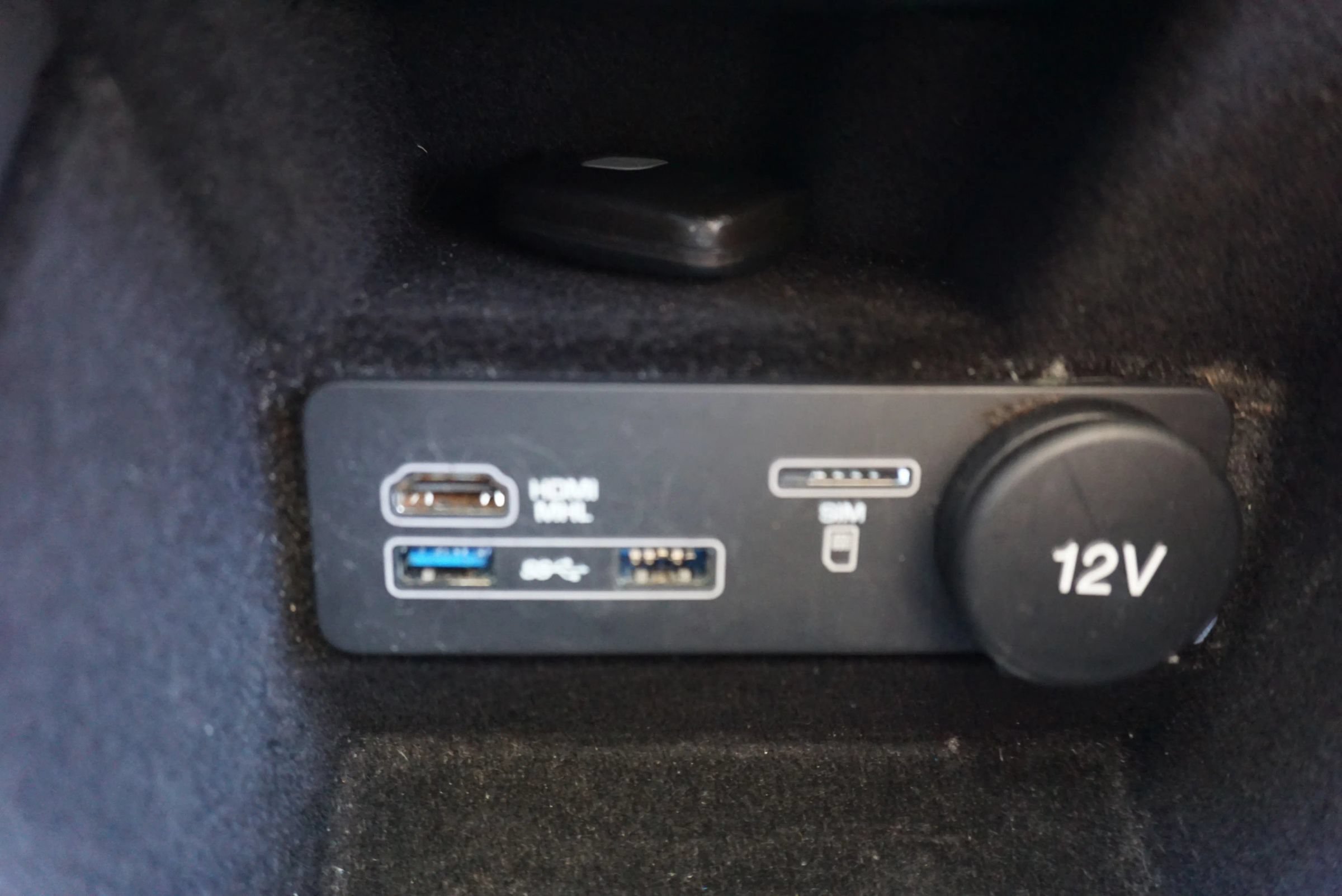 Used 2016 Jaguar XJ R-Sport RWD image 30