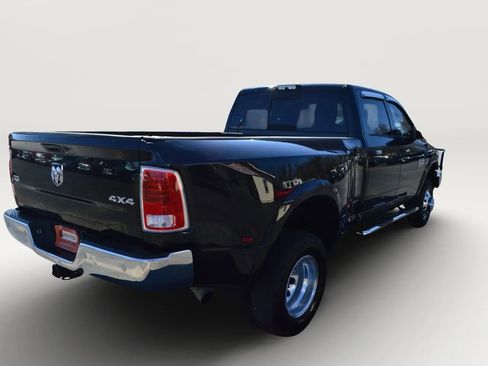 Used 2018 RAM 3500 Laramie w/ Convenience Group AWD/4WD image 9