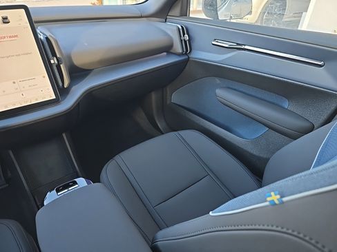 New 2026 Volvo EX30 Plus image 17