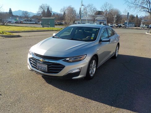 Used 2020 Chevrolet Malibu LS w/ Driver Confidence Package II image 1