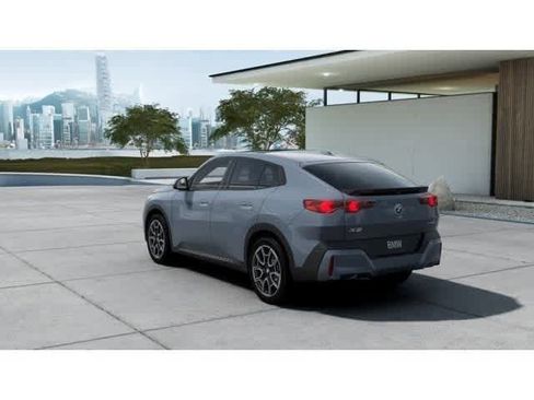 New 2026 BMW X2 xDrive28i w/ Technology Package image 2