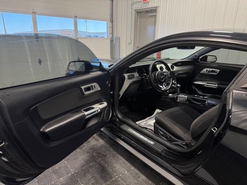 Used 2016 Ford Mustang Coupe w/ Equipment Group 051A image 5