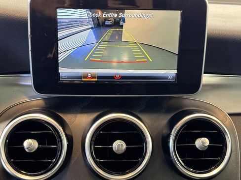 Used 2019 Mercedes-Benz GLC 300 image 14