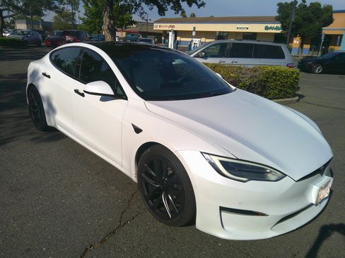 Used 2021 Tesla Model S Long Range AWD/4WD image 3