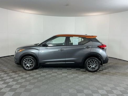 Used 2020 Nissan Kicks SR w/ SR Premium Package image 8
