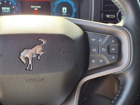 Used 2025 Ford Bronco Badlands AWD/4WD image 6