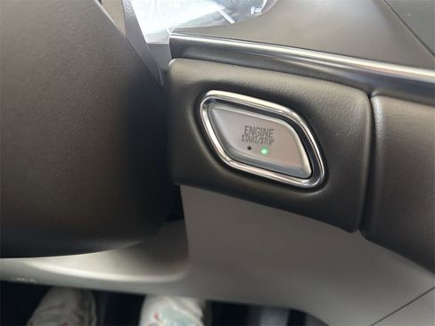 Certified 2019 Buick LaCrosse Essence w/ Sun and Shade Package image 17