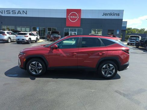 Used 2025 Hyundai Tucson SEL FWD image 11