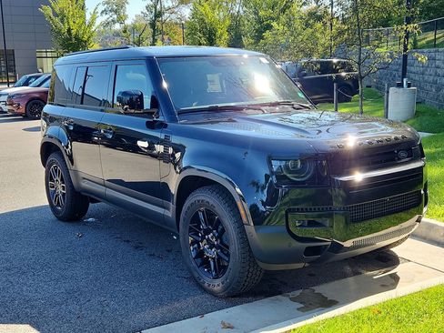Used 2026 Land Rover Defender 110 S AWD/4WD image 10
