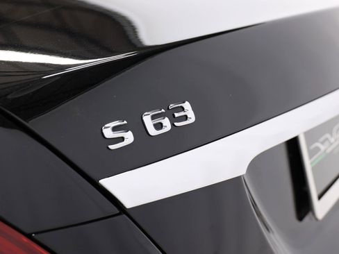 Used 2015 Mercedes-Benz S 63 AMG 4MATIC Sedan image 64