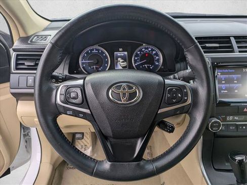 Used 2016 Toyota Camry XLE image 13