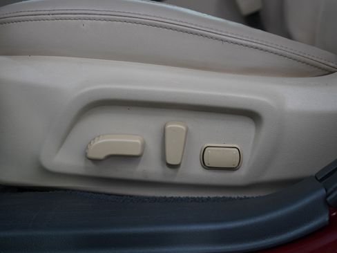 Used 2017 Subaru Outback 3.6R Limited image 29