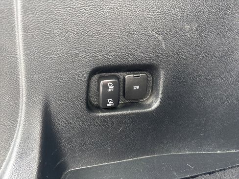 Used 2017 Ford Edge SEL w/ Equipment Group 201A AWD/4WD image 24
