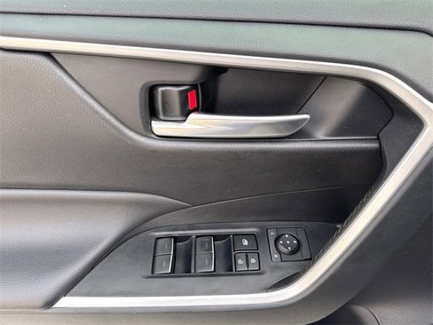 Used 2024 Toyota RAV4 XLE Premium image 20