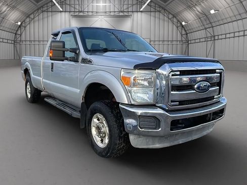 Used 2012 Ford F250 XLT w/ Snow Plow Prep Pkg image 7