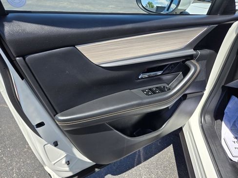 Used 2024 MAZDA CX-90 Plug-In Hybrid w/ Preferred AWD/4WD image 36